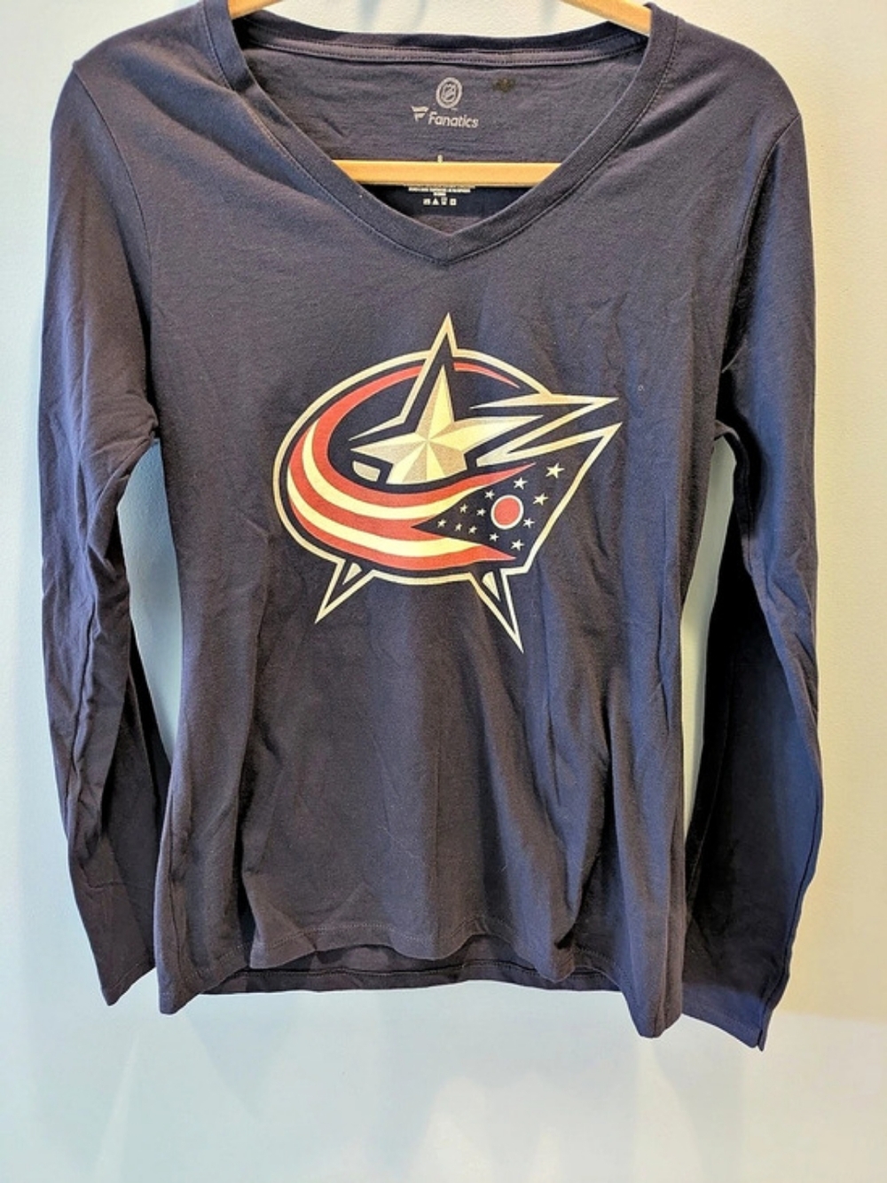 Columbus Blue Jackets Cam Atkinson #13 Long Sleeve T-Shirt Women's Blue NWT S